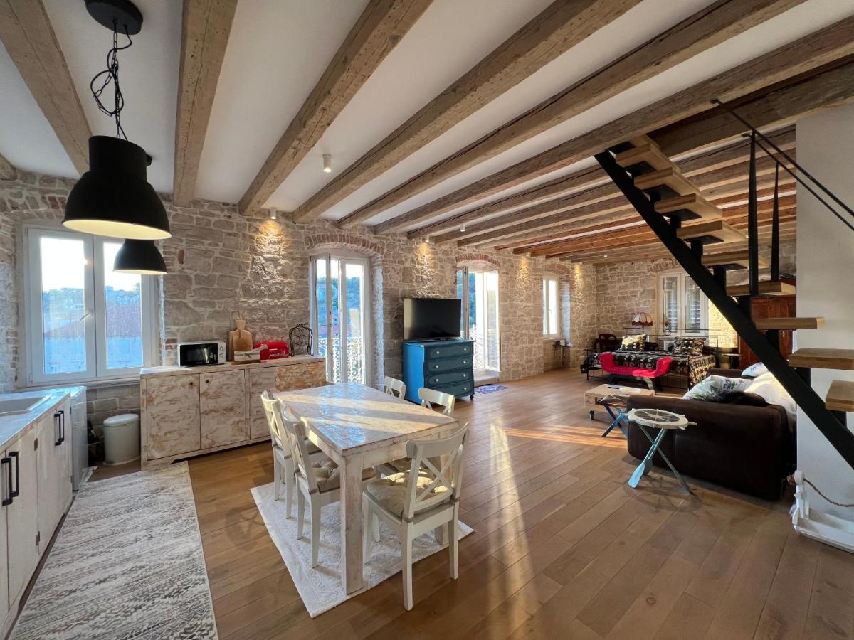 밀나 Palazzo Di Toma 아파트 외부 사진